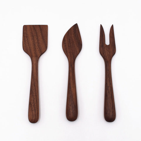 Set de 3 Utensilios para Servir Quesos Hechos de Madera de Nogal